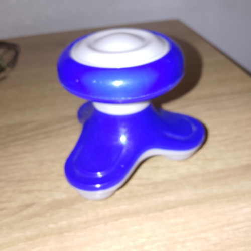Massage device like new with batteries
