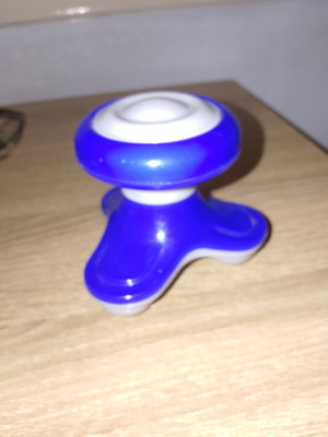 Massage device like new with batteries