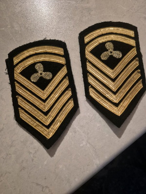 Military insignia rank of Arhikelevstis pair sewn like new