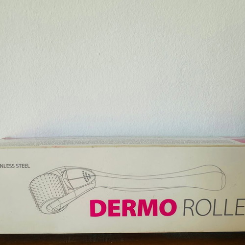 Yellow Rose Dermoroller skin care tool