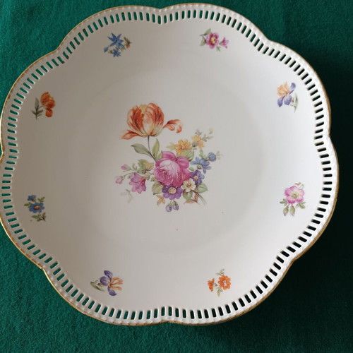 Hutschenreuther serving platter from German porcelain like new