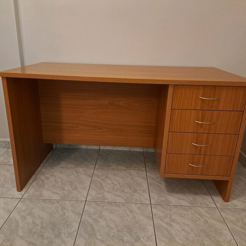 Akritas Melamine Desk 25mm like new