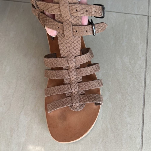 Esiot gladiator sandals like new, brown leather