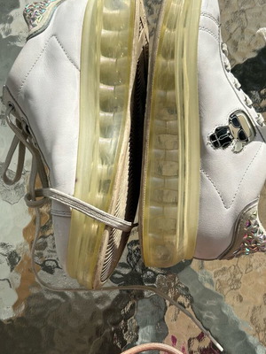 Karl Lagerfeld white leather sneakers used, size 38
