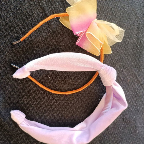 Children's headbands used, set of 2 pieces