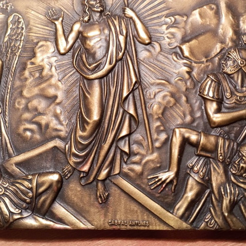 Bronze medal used with depiction of the Resurrection of Jesus Christ