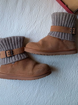 Ugg boots used, size 39, tan color