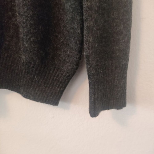 Vunic men's dark gray wool blend sweater like new, size L