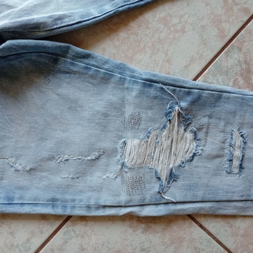 Zara denim pants like new, size EU 36, blue, distressed