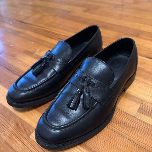 Zara men's leather loafers size 42 like new, black