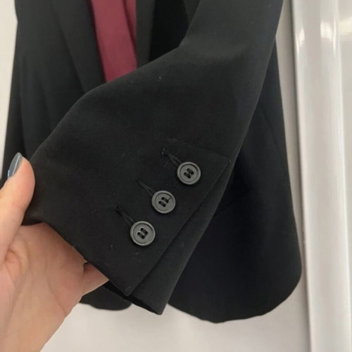 H&M black jacket used with 3/4 sleeve and burgundy lining