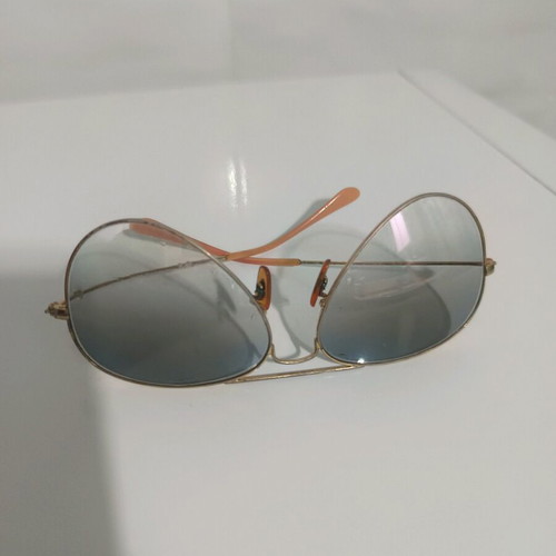 Rayban sunglasses large pilot used with blue lenses