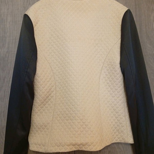 Be You jacket in gold and black color like new