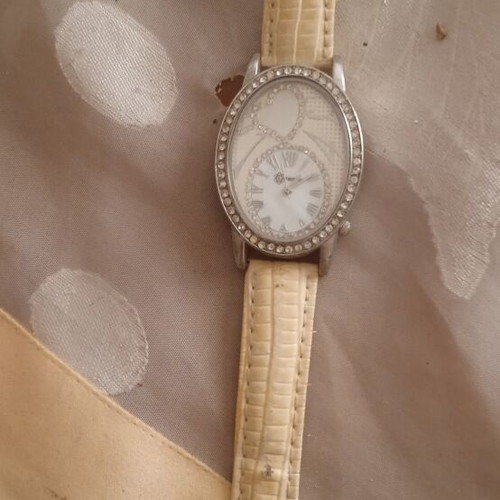 Triton women's oval wristwatch with zirconia, like new