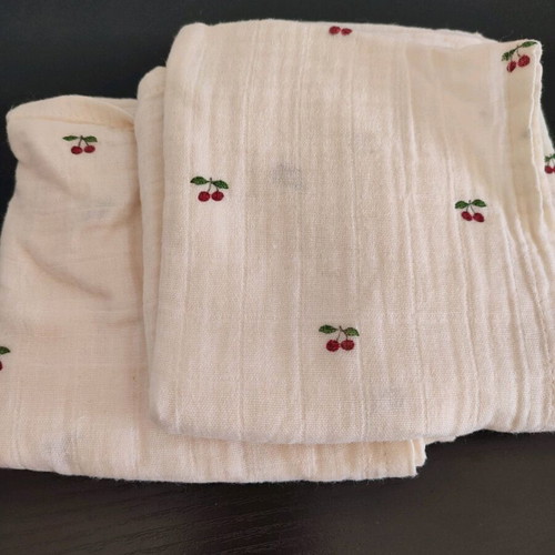 Muslin swaddle blankets like new, 2 pieces, 100% organic cotton, beige with cherries