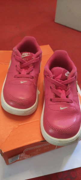 Αθλητικά παπούτσια nike για κοριτσι νο 23.5