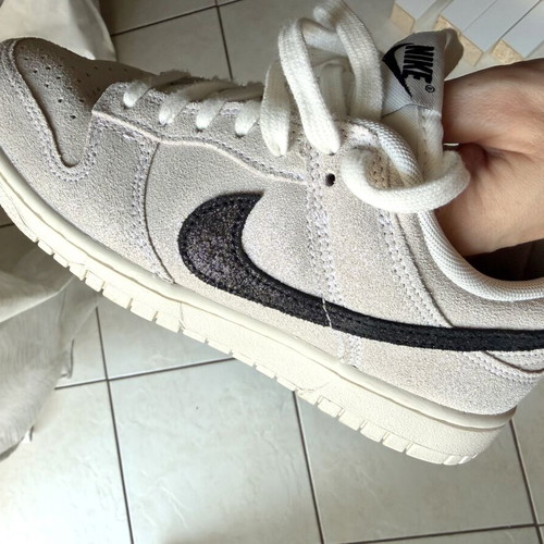 Nike Dunk Low SE 38.5 suede iridescent, like new