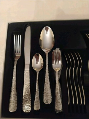 Σετ ανοξείδωτα μαχαιροπήρουνα 30 τεμαχίων καινούργιο σε πολυτελή κασετίνα