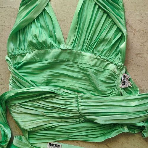 Maestri Halter Top and Skirt Set like new, light green