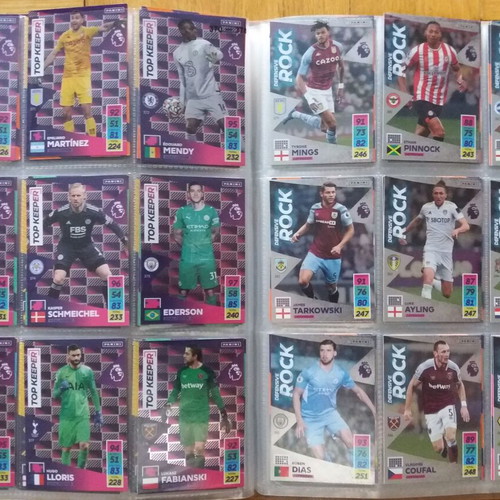 Premier League 2021-2022 Adrenalyn XL album with 445/468 cards like new