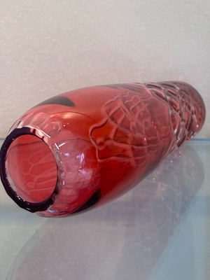 Red crystal vase new