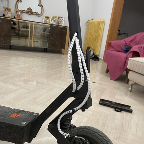 Kukirin G2 electric scooter like new, total black, 550 km