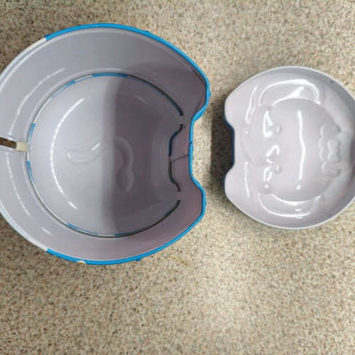 Children's piggy bank new without lock