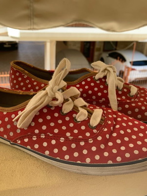 Keds red sport shoes like new, narrow fit size 40