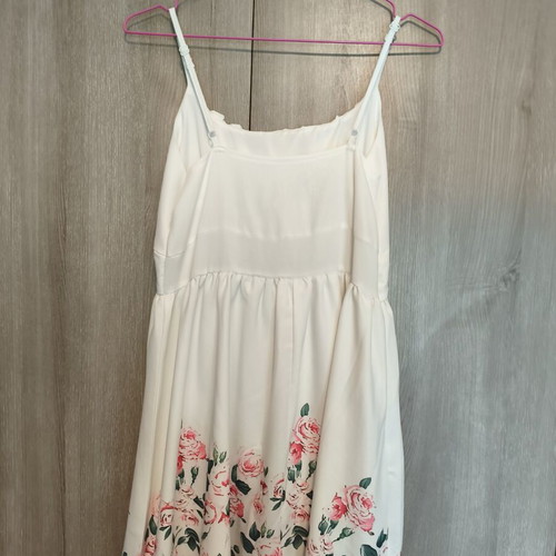 Dress with floral print, lined, comfortable and cool