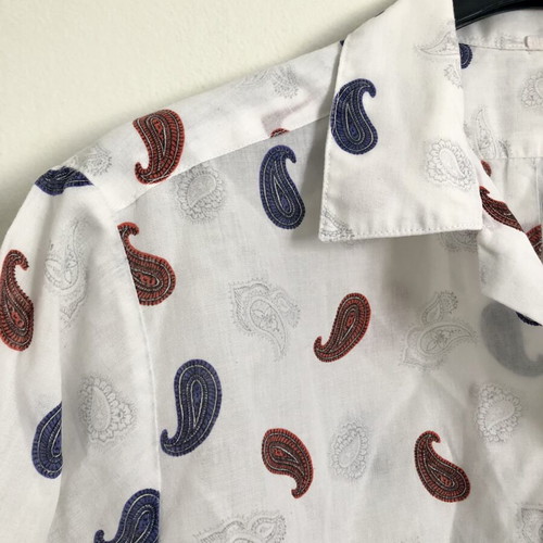 Vintage women's short-sleeve shirt with paisley pattern used, size M