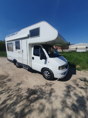 KNAUS camper used with two air conditioners and solar system