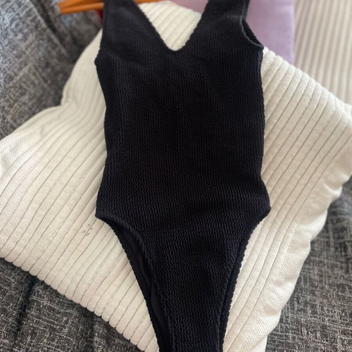 Forever 21 one-piece swimsuit small black crinkle knit bubble texture like new