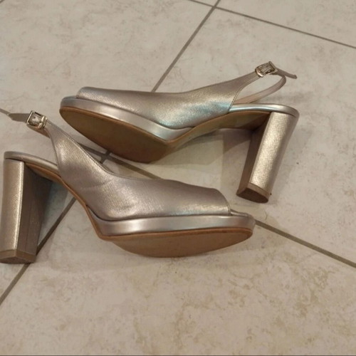 Ellen peep toe sandals used, gold color, size 40, 10 cm heel
