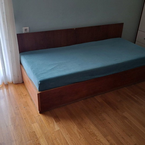 Sofa bed like new with storage space