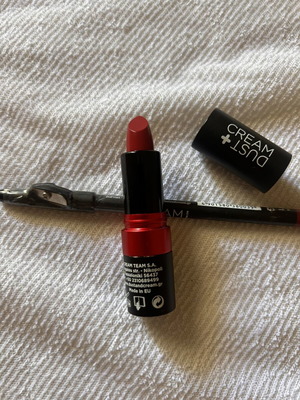 Lipstick and lip liner set, red combo