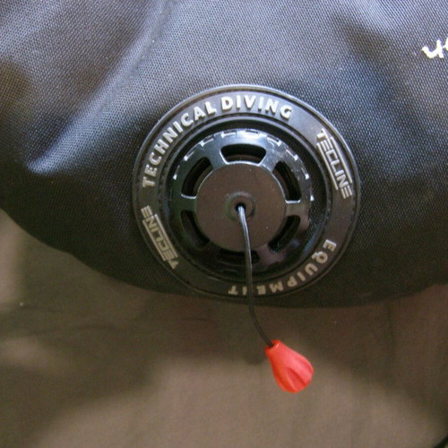 BCD Tecline Donut 22 Special Edition with double tank harness like new
