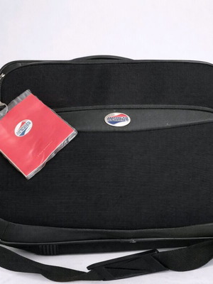 Τσάντα laptop American Tourister μαύρη σαν καινούργια