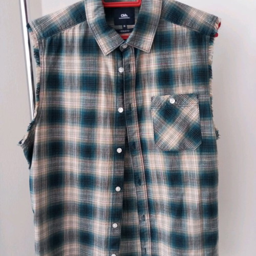 Ckh sleeveless plaid shirt, size M, boys' 12 years