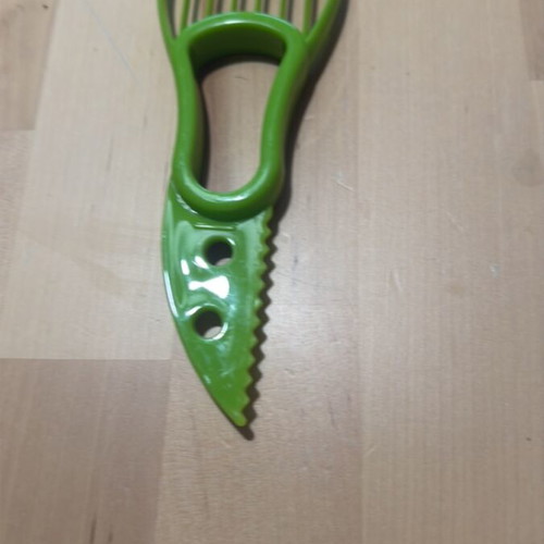 Kitchen tools new with inox peeler, pizza cutter and avocado & kiwi cutter