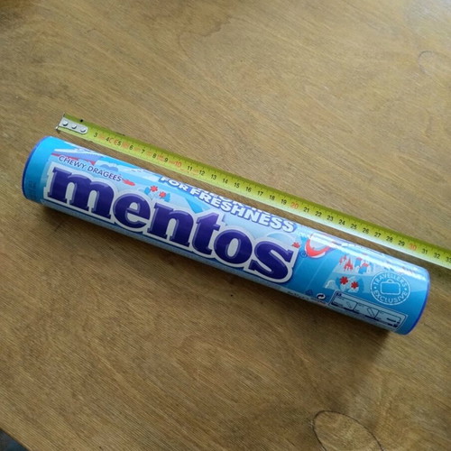 Mentos box like new with 6 packs