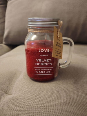 Scented decorative candle like new, height 14.5 cm