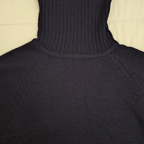 Soul Rebel women's black turtleneck sweater short sleeve like new