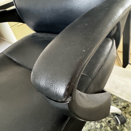 Black leather office chair used in very good condition