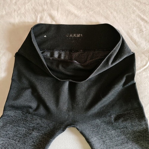 Black leggings used, size S