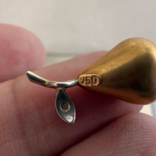 Gold jewelry used 18K and 14K earring and pendant