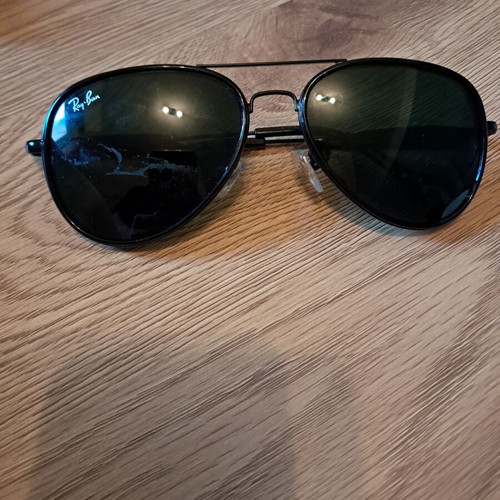 Ray Ban sunglasses like new, black