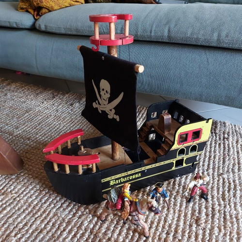 Pirate wooden ship Barbarossa used with Papo figures like new