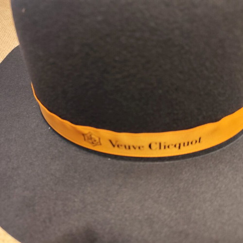 Veuve Clicquot Hat New