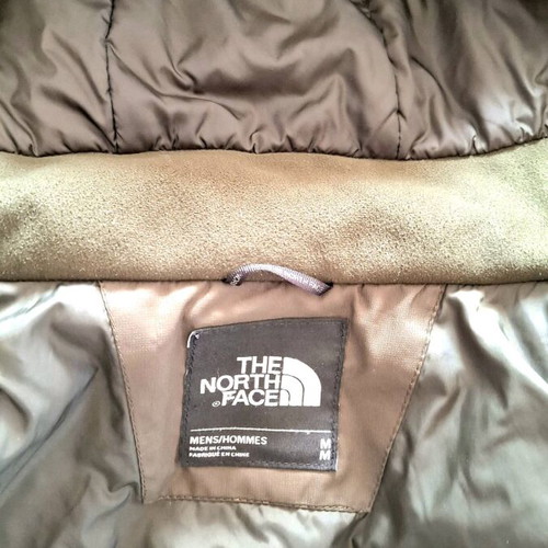 North Face jacket thick lining like new, size Medium, brown and green