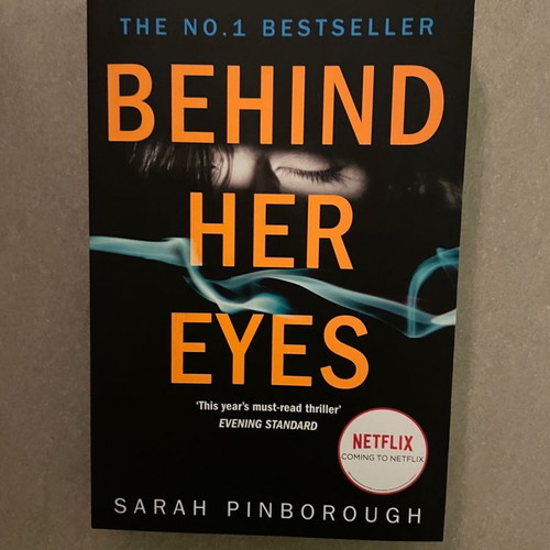 Behind Her Eyes Sarah Pinborough used foreign language psychological thriller book